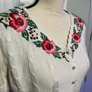 Beautiful Vintage Embroidered Floral Short Sleeve Cardigan Medium Cottagecore